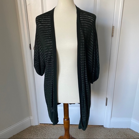 Nordstrom Reversible Cover Up Top - Picture 2 of 11